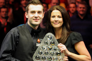 家庭成为坚 家庭成为坚